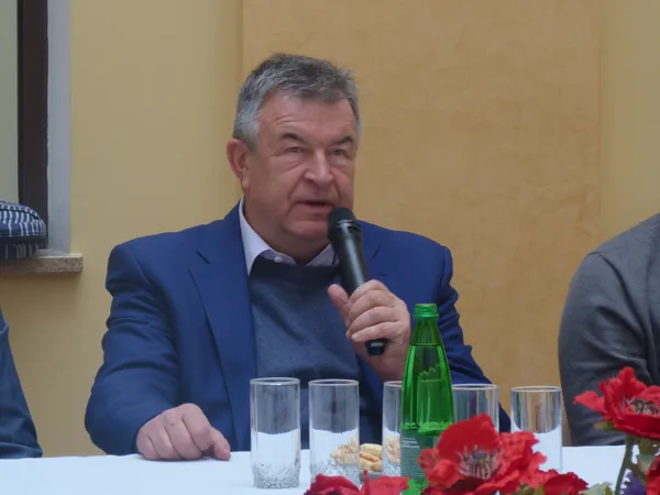 На даху волинської обласної лікарні встановили сонячну електростанцію (Фото)