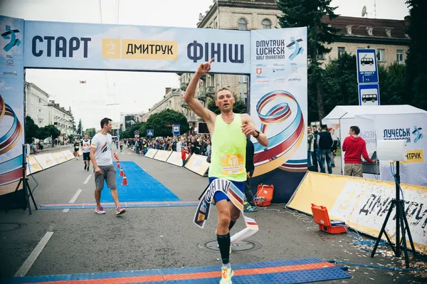 21 пласке питання ПРО БІГ до організаторів луцького півмарафону