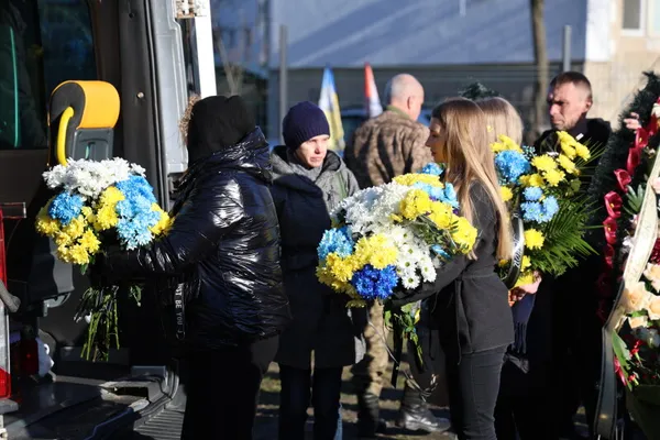 У Луцьку попрощалися із загиблим на Курщині десантником Дмитром Матвіюком (фото)