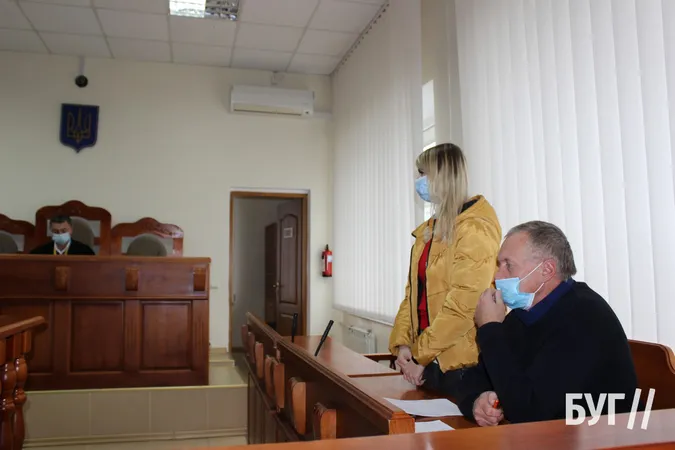 П’яна водійка «бехи», яка протаранила авто у Володимирі, перекладає вину на маму (фото)