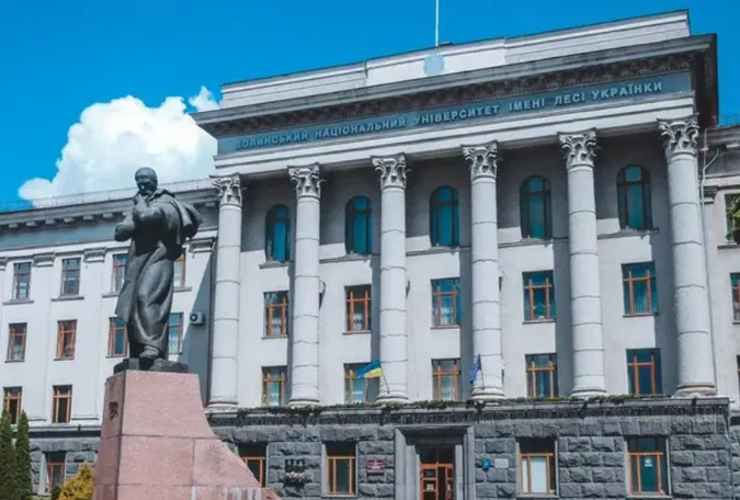 Волинський виш на два місяці закрили для студентів: у чому небезпека