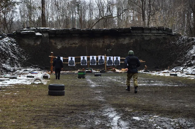 «Усі готові бити ворога»: як на Волині тренуються бійці бригади «Лють» (фото, відео)