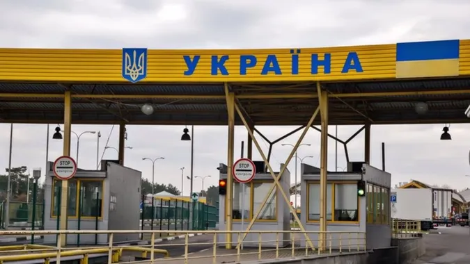 На «Ягодині» попереджають про сповільнення руху вантажівок
