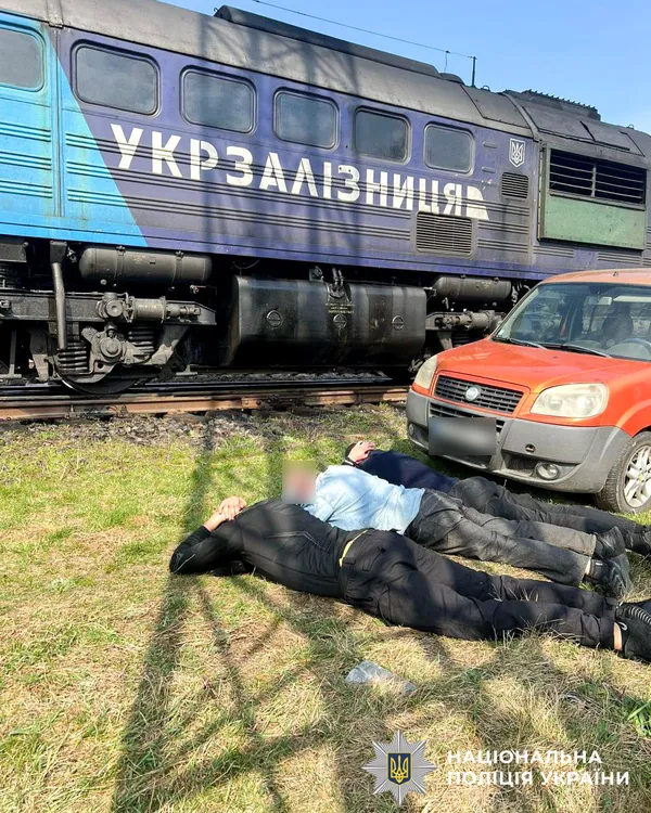 Залізничники з Волині крали дизпаливо з тепловозів та продавали його (фото)