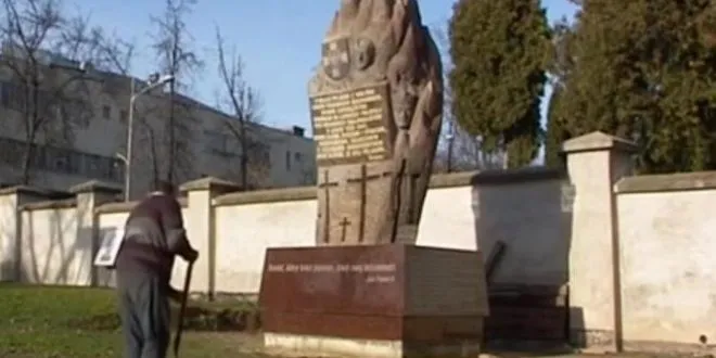 У Польщі встановили пам'ятника жертвам Волинської трагедії