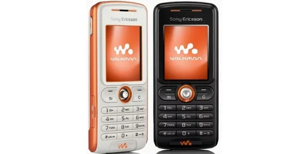 Легендарні «мобіли» минулого (фото)