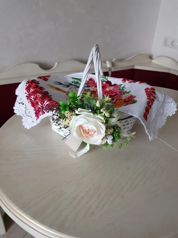 Про великодні кошики та рушники: історії відомих волинян (фото)