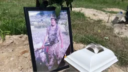 Скандал на Волині: доньці померлого бійця Юрія Торбича відмовили у перепохованні батька (фото, відео)
