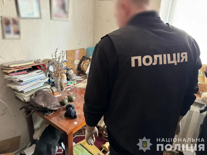 У лучанина та жителя Княгининка знайшли гранати, набої, порох і «травку» (фото)