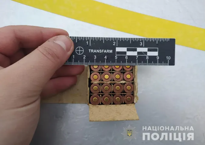 На автостанції у Ківерцях в чоловіка знайшли набої (фото)