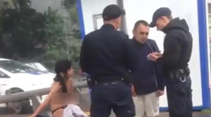 Секс на зупинці: у львівському суді пояснили, чому дівчину покарали, а її партнера – ні