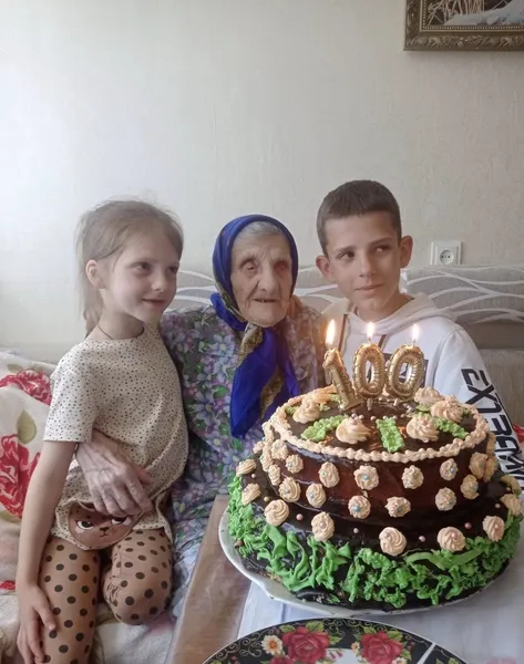 Відсвяткувала 100-річний ювілей: уродженка Волині виховала 7 дітей, має 13 онуків і 19 правнуків (фото)