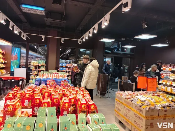 Другий у Луцьку: що є в новому «Рошені» і  скільки коштує (фото)