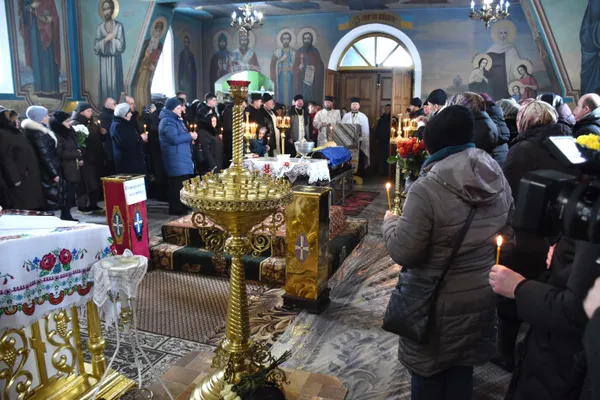 У Луцькій громаді попрощалися із захисником Юрієм Кошулинським (фото)