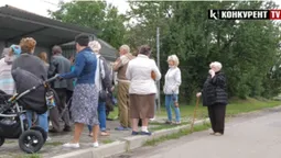 Біля Луцька люди «воюють» за можливість їздити автобусом (відео)