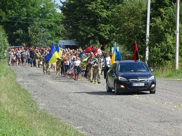 Після року пошуків додому на Волинь назавжди повернувся воїн Володимир Мороз (фото)