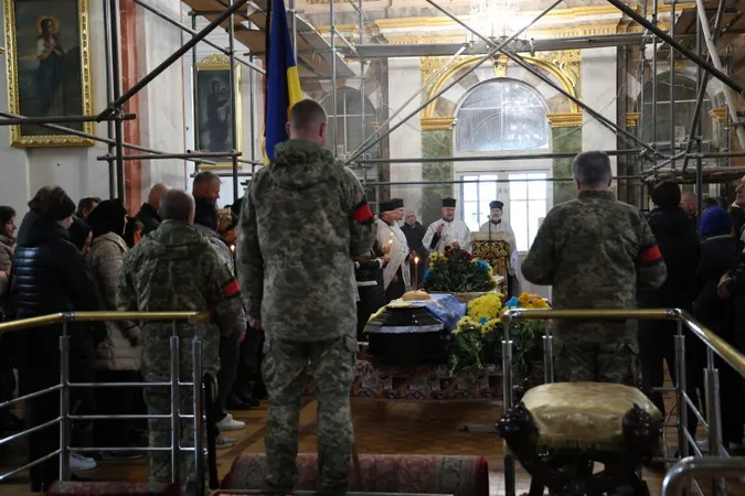 У Луцьку попрощалися з двома загиблими на війні воїнами (фото)
