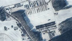 Оприлюднили нові супутникові знімки російських військ біля українсько-білоруського кордону (фото)