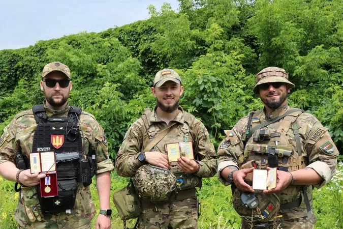 Воїнам «князівської» бригади вручили нагороди з нагоди Дня Конституції (фото)