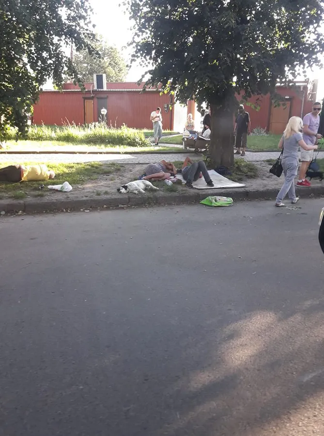 Лучани просять розібратися з безхатьками на перехресті вулиць Даньшина і Львівської