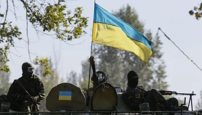 Рейтинг довіри українців очолюють ЗСУ, президент – на шостому місці