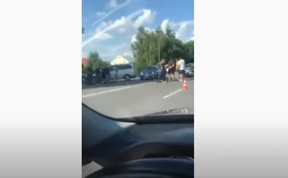 У Рованцях зіткнулися легковик та мікроавтобус (відео)