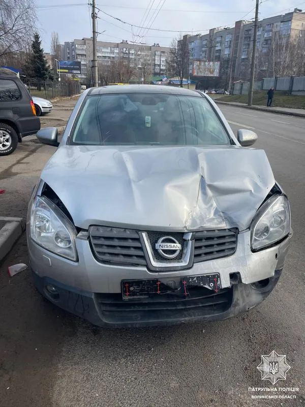 Невдало перестроївся: у Луцьку зіткнулися Audi та Nissan (фото)