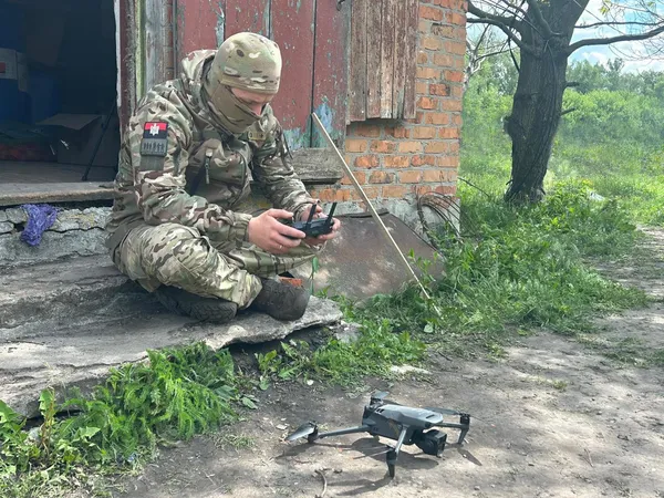 Показали, як воїни 14 бригади тренуються перед полюванням на ворожих пташок (фото)