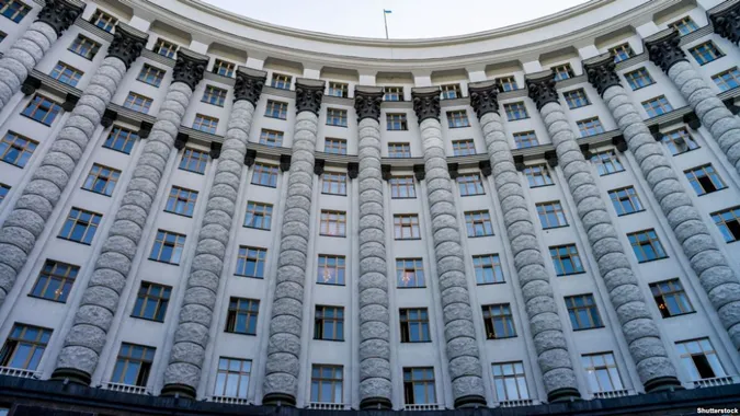 Держава хоче продати свою частку в ДТЕК