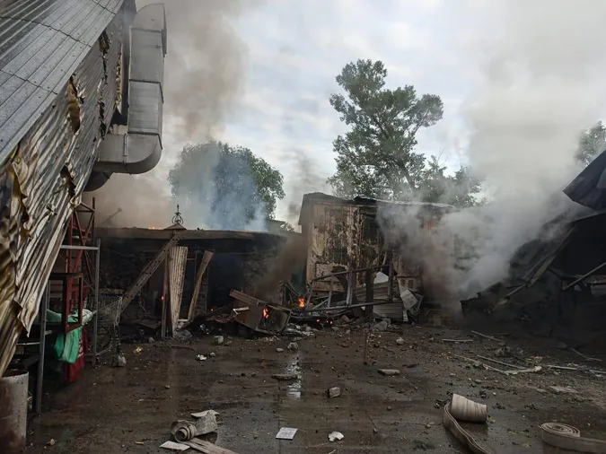 Вночі ворог обстріляв Київ крилатими ракетами (фото)