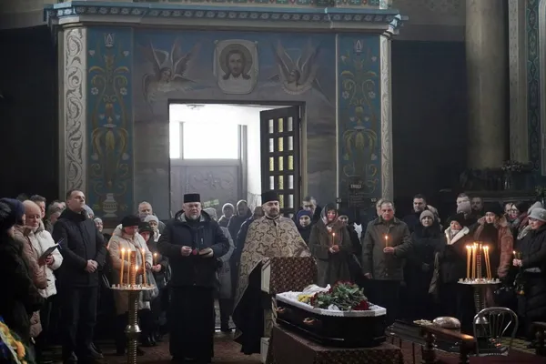 Остання шана маестро: на Волині попрощалися з видатним музикантом Сергієм Шишкіним (фото)