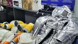 Пожежні рукави, вогнегасники, тепловідбивні костюми: ковельським рятувальникам закупили обладнання (фото)