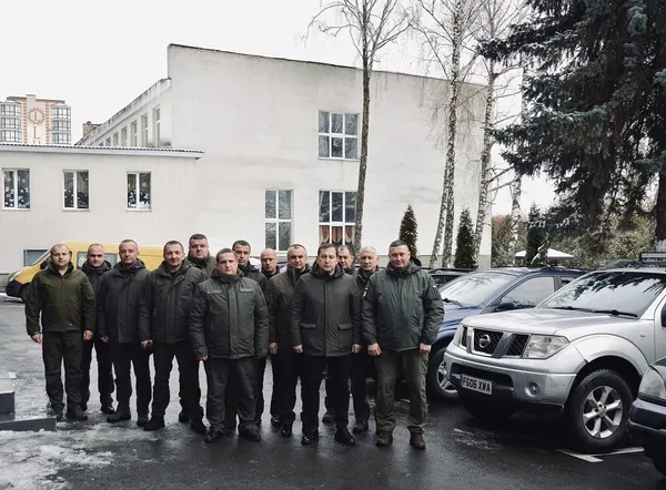 Волинські лісівники придбали для військових 11 позашляховиків (фото, відео)
