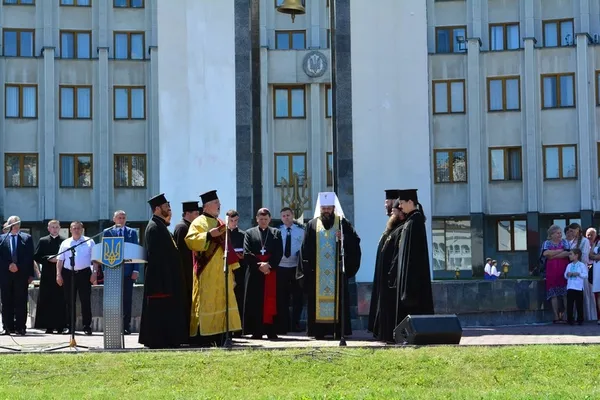 З танцями і співами: як святкували День Конституції під Волинською ОДА (фото)