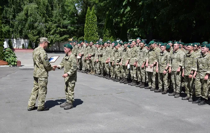 На Волині звільнили у запас прикордонників-строковиків (фото)