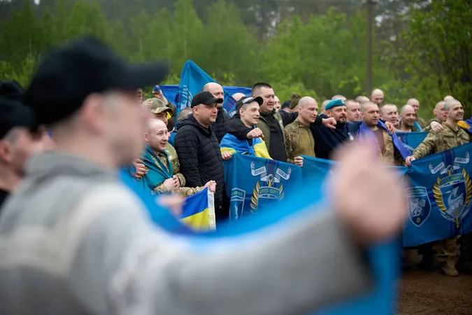Відбувся обмін – 205 полонених захисників повернулися в Україну