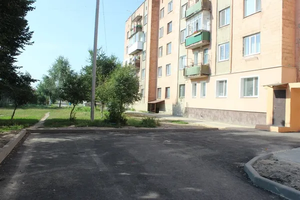 Де в Луцьку ремонтують двори і дороги (фото)