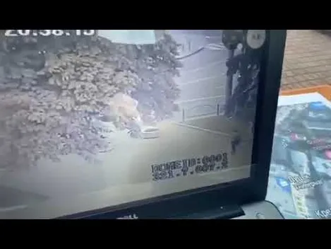 З'явилося відео, як троє заручників виходили з автобуса