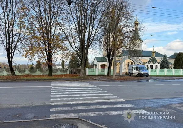 У Луцьку бус збив двох дітей, водій втік