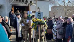 У Нововолинську попрощалися із воїном Володимиром Киричуком (фото)