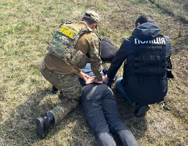 За $1000 – до білорусі: на Волині чоловік хотів підкупити прикордонника (фото)