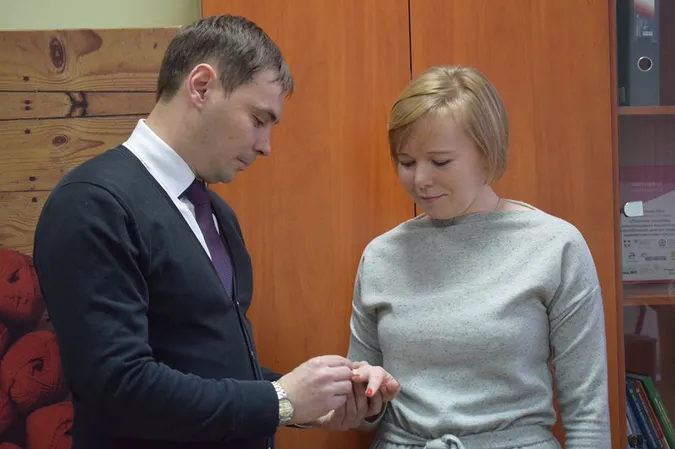 У луцькому ЦНАПі на Миколая одружилися 5 закоханих пар (фото)