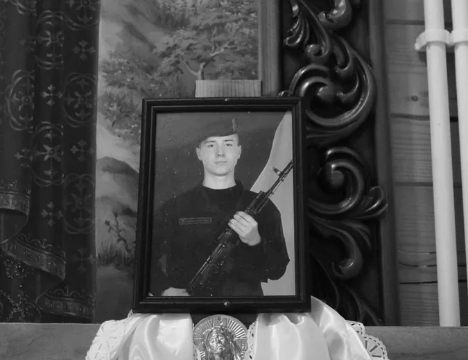 На Волині попрощалися із 21-річним воїном Олександром Кириловим (фото)