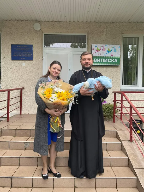 У священника УПЦ «МП» з Луцька – девʼятеро дітей (фото)
