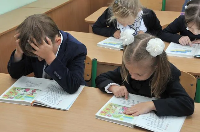 У луцькій школі скоротили уроки через холодні батареї 