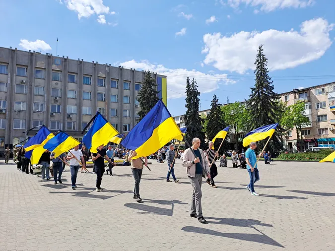 Поховали у день народження: на Волині прощалися з капітаном Володимиром Котиком