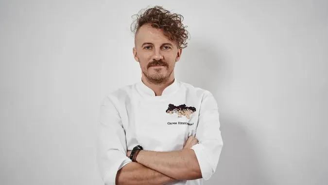 У Луцьку можна «купити» Клопотенка за донат