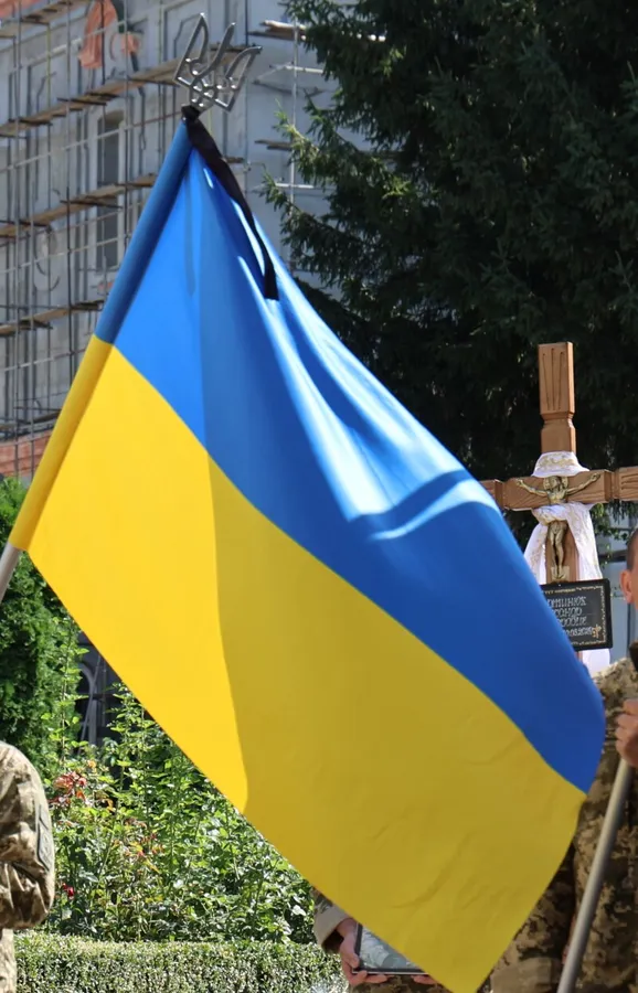 У Луцьку провели в останню путь загиблого захисника Олександра Мартинюка (фото)