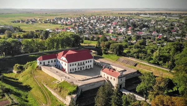 Топ-10 замків України, які має побачити кожен (фото)