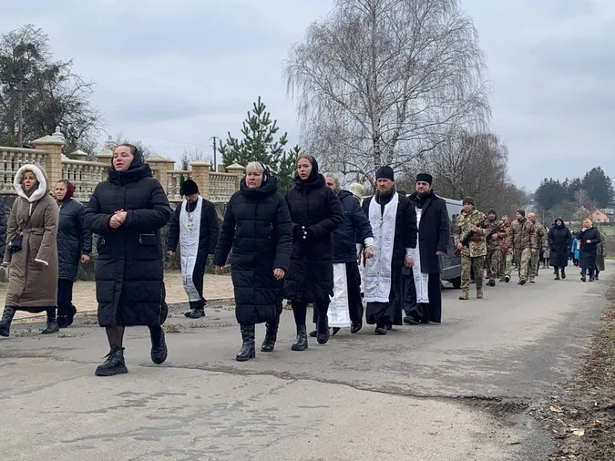 У Луцькому районі попрощалися із загиблим 53-річним воїном Сергієм Романюком (фото)